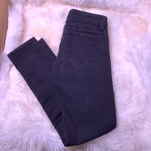 Kut jeans. Black strait/ skinny Size OS. Fits like a 4/6